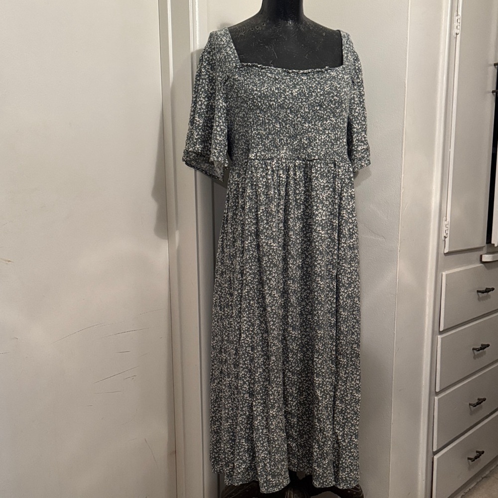 Torrid Black and White Floral Midi Dress